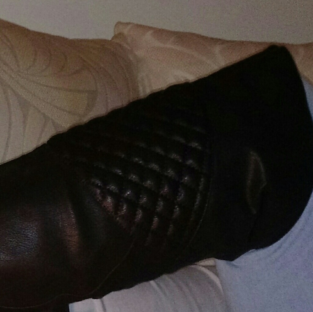 EXTRA WIDE CALF BOOTS - Picture 4 of 8